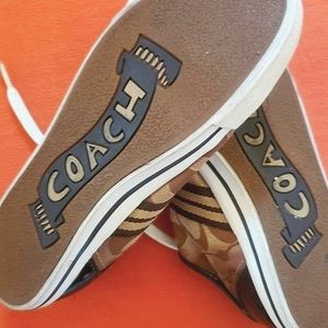 COACH WOMENS SIZE 8.5 SHOES